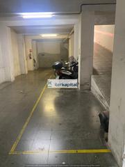 Aparcament cotxe a Mariola. 2 plazas de parking para motos o coche pequeño en lleida!!  tras
