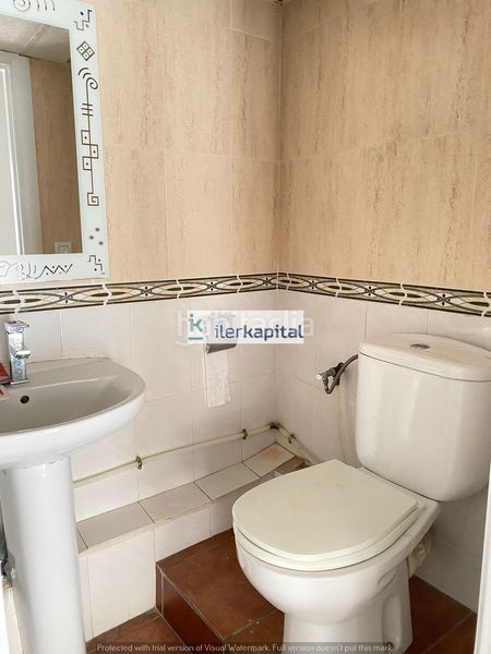 Foto 2d6613a4-fc1d-484d-8a10-c5f2c3ba9de9. Local comercial a Cappont Lleida