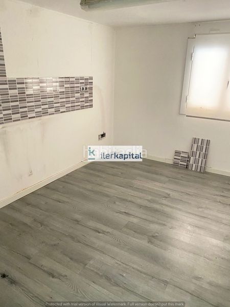 Foto f28ca501-c85d-426d-a5c5-1f70fb1494c5. Local comercial a Cappont Lleida