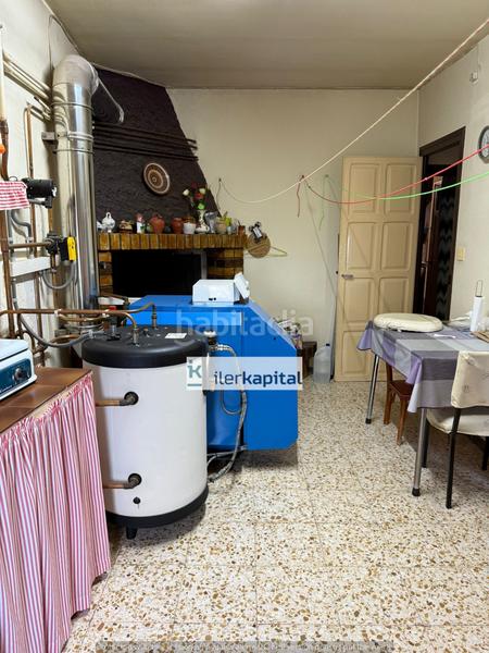 Foto d3670bc5-da39-4dff-b410-0e13723db572. House with heating in Almenar
