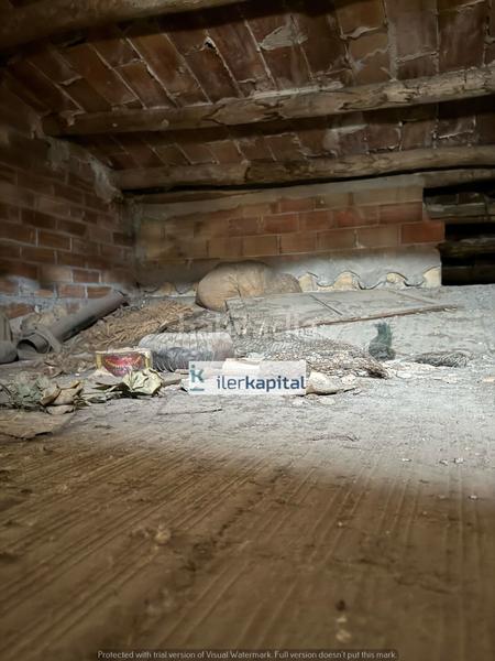 Foto fde0f5e2-7a6f-4a1c-981b-6f728bb47a2b. House in Albesa