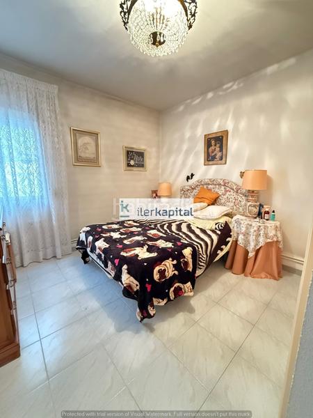 Foto a94538a8-69b7-4070-9cd0-0735c90bb003. Pis amb calefacció a Joc de la Bola - Camps d'Esports Lleida