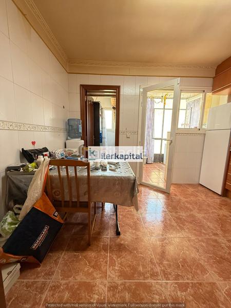 Foto 90c6f930-465e-4400-8ec0-ef0903d63119. Flat with heating in Balaguer