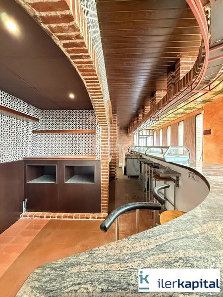 Foto 86415a8d-ea69-4f94-afcc-a5fed4f8ce1e. Local comercial a Ciutat Jardí Lleida