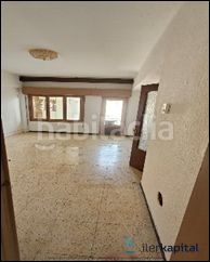 Foto 17a836f9-b02c-4374-b64a-f01538ff3480. Piso en Fraga