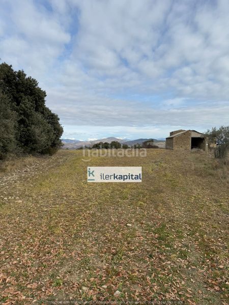 Foto b033ea32-2624-408d-86d2-3bda88dcdbb1. Finca rústica en Tolva