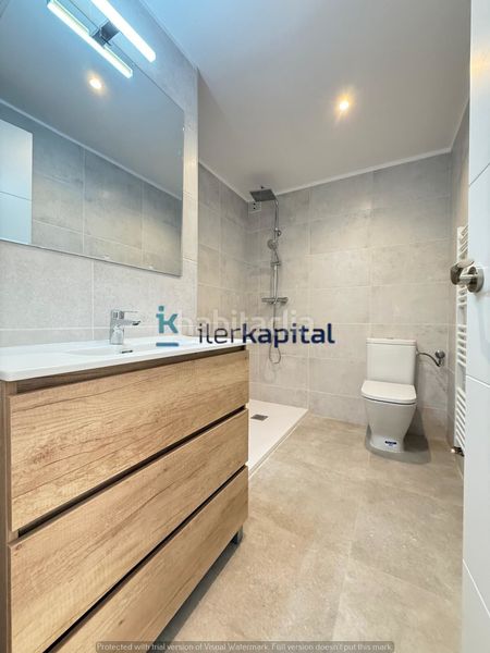 Foto fe2a3a95-834d-4fb9-b171-93d0856206c2. Flat with heating in Centre Històric Lleida