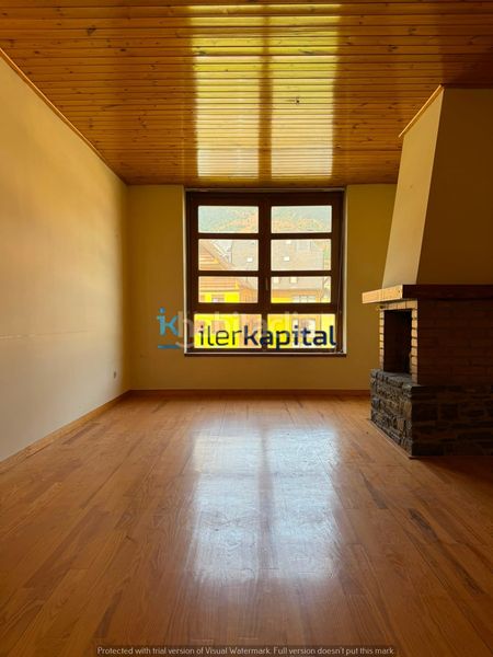 Foto f1067394-21b9-49d5-a80e-7cbf226bd18c. Pis amb calefacció a Vielha Vielha e Mijaran