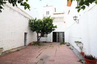 Casa a Centro. Casas antiguas(2) en huelva para reconstruir o reformar-ref-7399