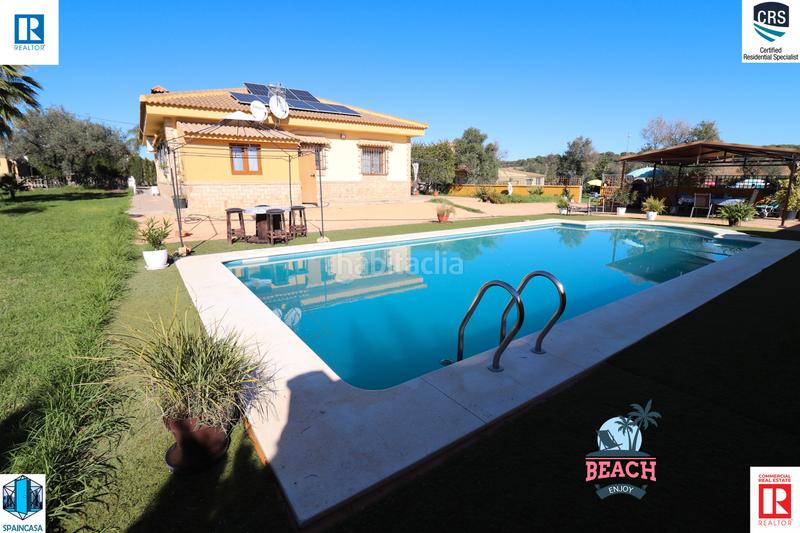 Foto 0d6cb5dc-7c4a-457d-810d-c68983938a75. Chalet -finca rustica--huelva??-re3f-7557 en Aljaraque