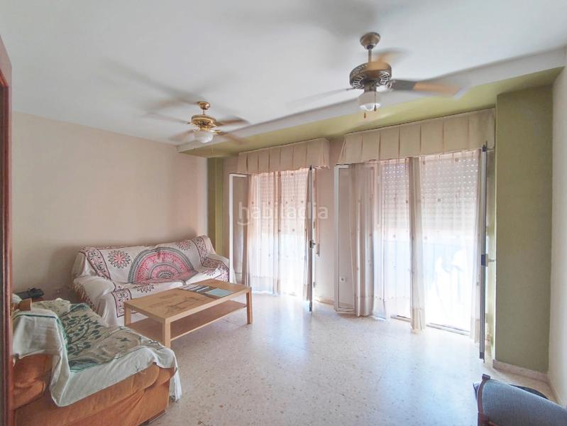 Foto 96cde4a3-5c92-4a4f-a2c4-b3b2e6337cf1. Casa adossada amb aparcament a San Juan del Puerto