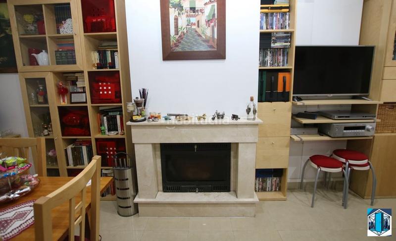 Foto a533431d-c9a0-4fff-b142-6ef8ec0c37ac. Casa adossada amb aparcament a San Juan del Puerto