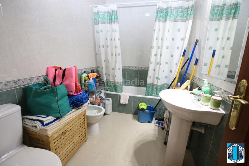 Foto ac8b7456-2ef9-416e-b20f-7231191313cf. Casa adossada amb aparcament a San Juan del Puerto