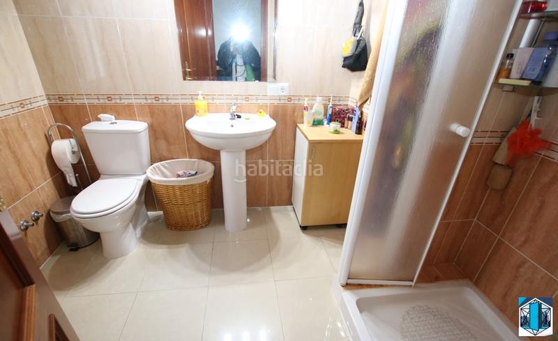 Foto e66c756e-3760-4292-a9c3-a4d6161e9130. Casa adossada amb aparcament a San Juan del Puerto