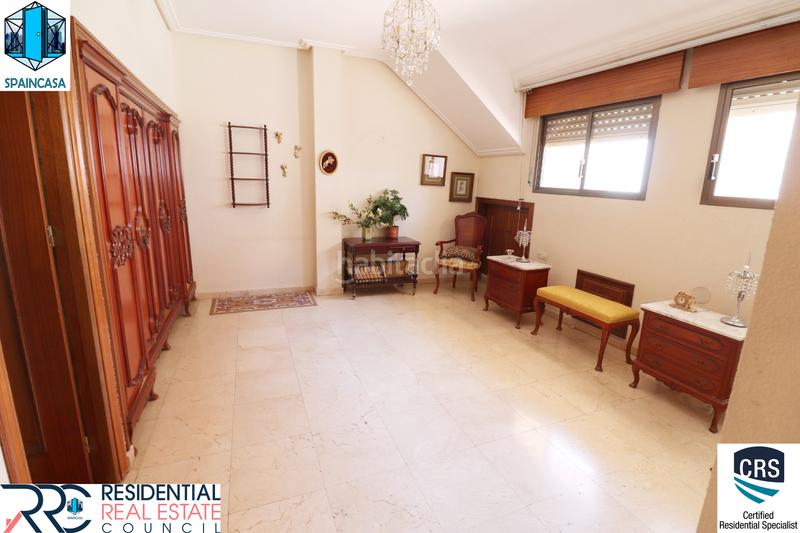 Foto c919af06-6cc9-46d3-9188-ba0928f3e4c4. Duplex dans calle gobernador alonso 2 dans Centro Huelva