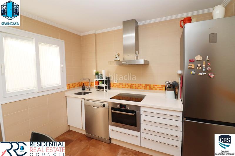 Foto 5917f97c-1e23-42b7-ac9b-b8831a1a742a. Casa adossada a avenida cristóbal colón 2 a El Portil