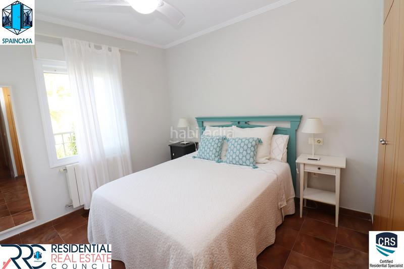 Foto c2c88395-e587-462d-a182-d203595bd54b. Casa adossada a avenida cristóbal colón 2 a El Portil