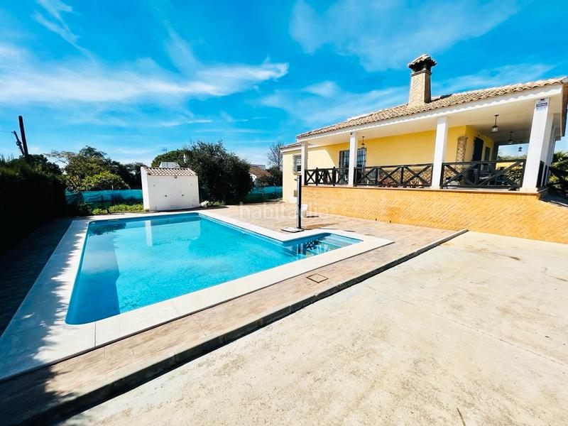 Foto a1bcf551-1b4d-4c01-9fb0-4d244e92f12e. Chalet  independiente con parcela y piscina privada 3??0??0??0??0??0?????????? en Beas