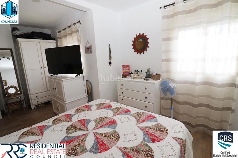 Foto b53e2c1d-6a05-471b-853d-bbafd4265229. Casa adossada a plaza de siesta 15 a Núcleo Urbano Aljaraque