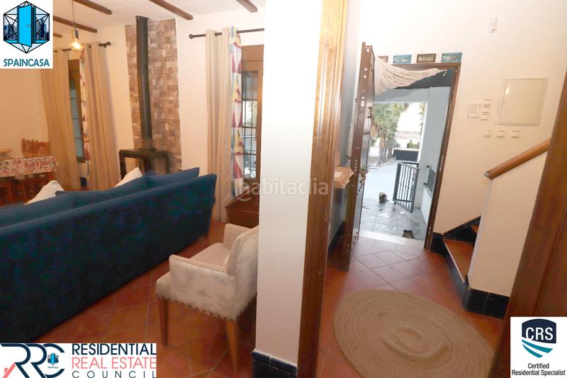 Foto 96c6b77e-7c08-478c-b64f-546f554cac2b. Chalet avec cheminée chauffage parking piscine dans Aljaraque