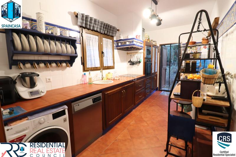 Foto 9c842f62-f374-4a5c-bb83-2156ba07d90c. Chalet avec cheminée chauffage parking piscine dans Aljaraque