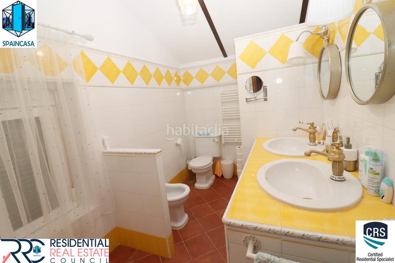 Foto 9fe80cc2-f5b9-4cab-a14f-1dbc87f8a1e0. Chalet avec cheminée chauffage parking piscine dans Aljaraque