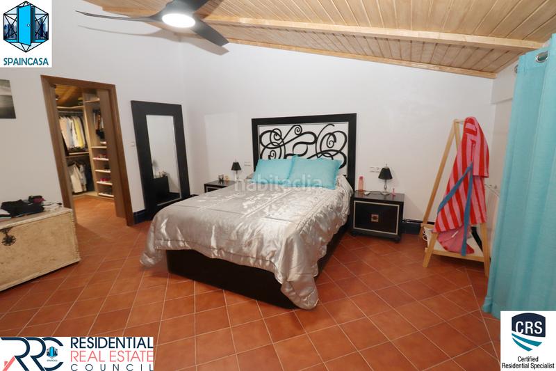 Foto f6254e88-9184-457a-8e8a-54022f2cead7. Chalet avec cheminée chauffage parking piscine dans Aljaraque