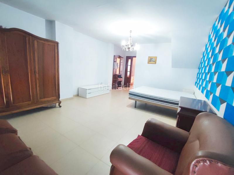 Foto 1e4cd689-aebd-4fc6-bd84-04b6f93a199d. Zweistöckige wohnung in avenida de la feria 1c in Cartaya