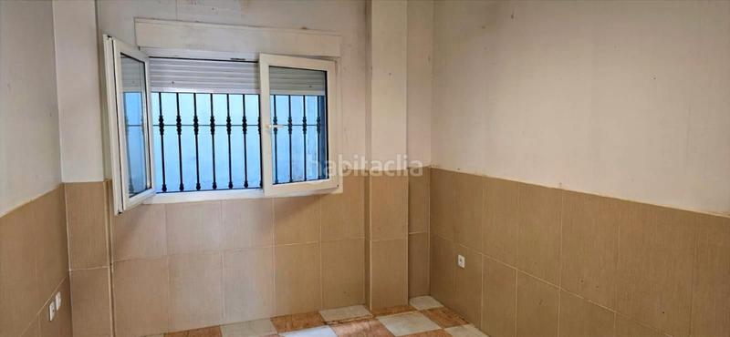 Foto fdfd2d2c-b676-4acd-9d2f-d6da4db38dc6. Local commercial dans calle josé canalejas 37 dans Núcleo Urbano Aljaraque