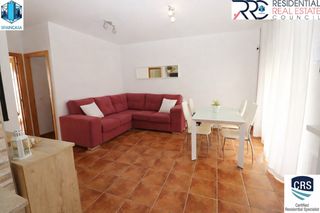 Semi detached house in Avenida de la feria 1c. ??? vivienda adosada seminueva en cartaya – cerca del centro y d