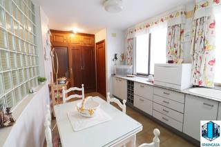 Appartement à Centro. Gran piso en la merced-huelva-ref-7339-precio-3??0??0??0??0??0??