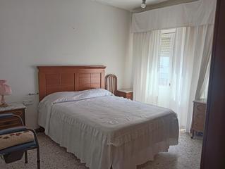 Haus in Centro. Estas pensando en comprar dos viviendas y que no se salgan de pr
