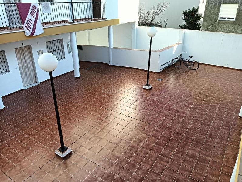 Foto 128ab973-cf00-48c2-99b7-8045a0249096. Piso  ubicado a dos pasos del Centro peatonal en Chipiona