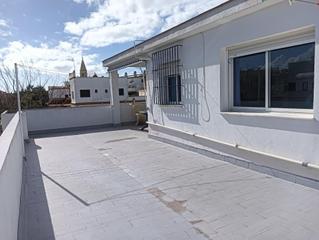 Edifici a Playa de la Regla. Estupenda oportunidad como inversion a dos minutos de playa de r