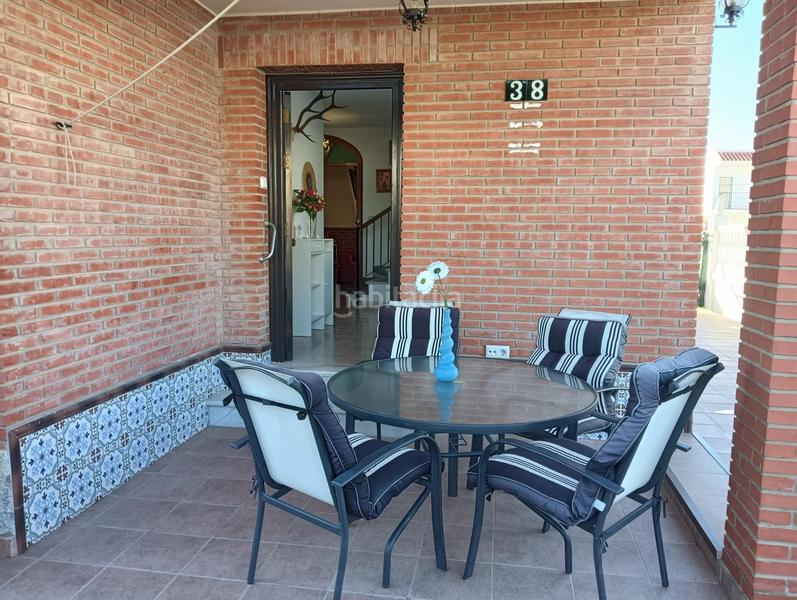 Foto 04987aa0-9492-4d57-be13-85ee76896c31. Casa adosada chalet con aparcamiento tras Santuario de regla! 10 minutos al mar! en Chipiona