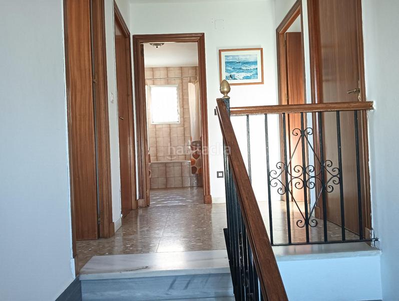 Foto 8c984fe5-d993-4859-b569-3820d5420f22. Casa adosada chalet con aparcamiento tras Santuario de regla! 10 minutos al mar! en Chipiona