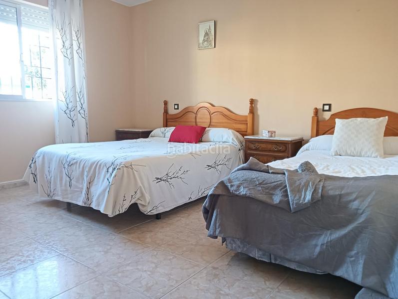 Foto d6929460-597b-41fd-a34c-5bbab3af5881. Casa adosada chalet con aparcamiento tras Santuario de regla! 10 minutos al mar! en Chipiona