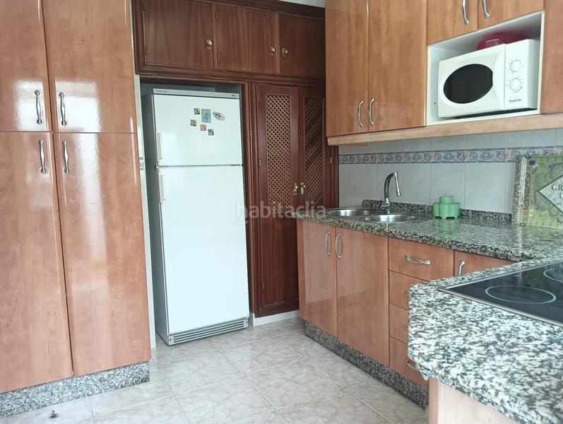 Foto e44af738-e1ed-4b51-9e00-54fe1a159077. Casa adosada chalet con aparcamiento tras Santuario de regla! 10 minutos al mar! en Chipiona