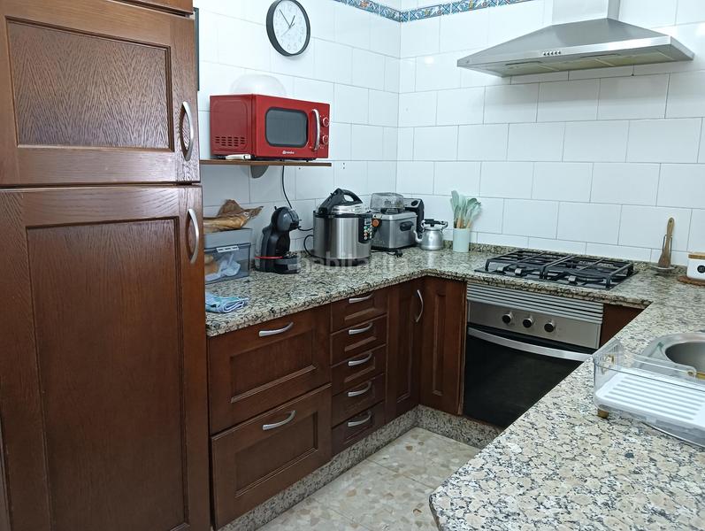 Foto 965514b8-c79f-4746-9a9d-b3089b4009b2. Casa adossada a Estación de Autobuses Chipiona