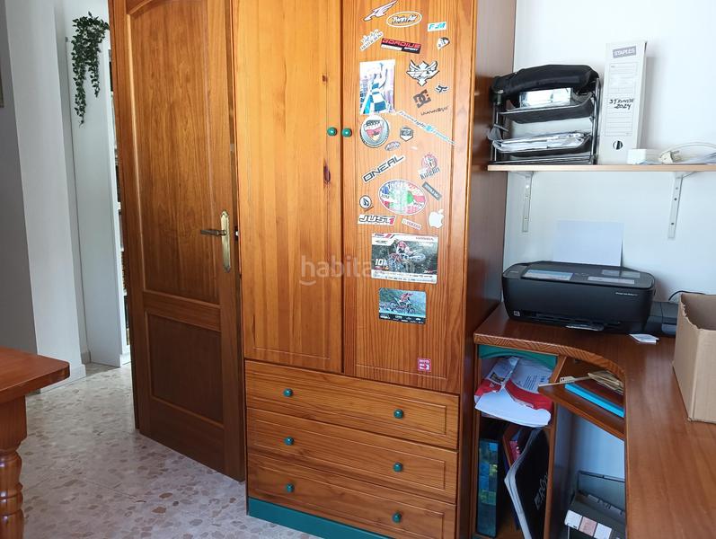 Foto ead56890-30e3-461e-ad70-9dcbcc1b8be2. Casa adossada a Estación de Autobuses Chipiona