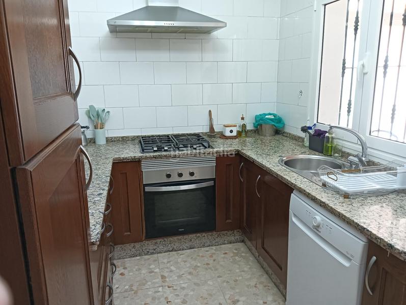 Foto f7a445d0-a033-46e1-acdf-631fd8af1b21. Reihenhaus in Estación de Autobuses Chipiona