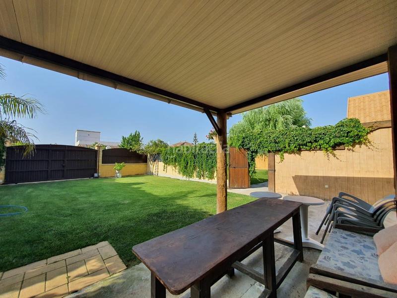 Foto fd76b0aa-1955-47e1-8dec-31627a61af46. Casa buscas vivienda en zona rústica con amplio terreno exterior?? en Chipiona