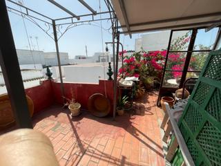 Casa  Calle ladislao carrascosa. Típicas casas históricas de pueblo en playa de regla