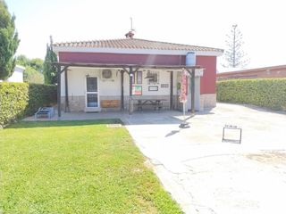 Country house in Las Tres Piedras - Costa Ballena. Casa independiente con zona exterior para aparcamiento y disfrut
