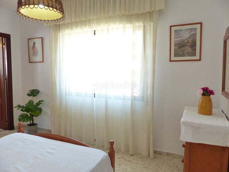 Foto dd19302d-e15a-493b-8065-396b70777f62. Casa aparellada amb aparcament a Playa de la Regla Chipiona