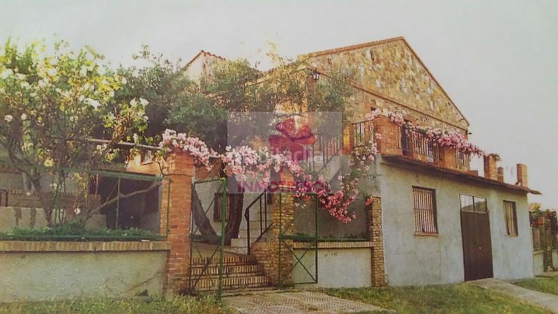Foto bfa75819-f737-44c0-9ec5-d0ec3c495e70. Chalet avec parking piscine dans Alanís