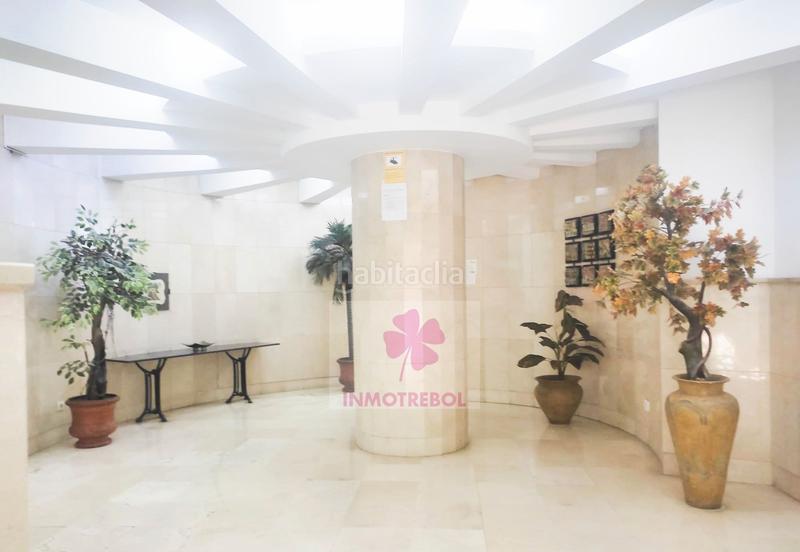 Foto 0874b13f-d92b-4aad-ba9e-a1fb28fa295f. Piso magnifica vivienda en urbanización privada este en Sevilla