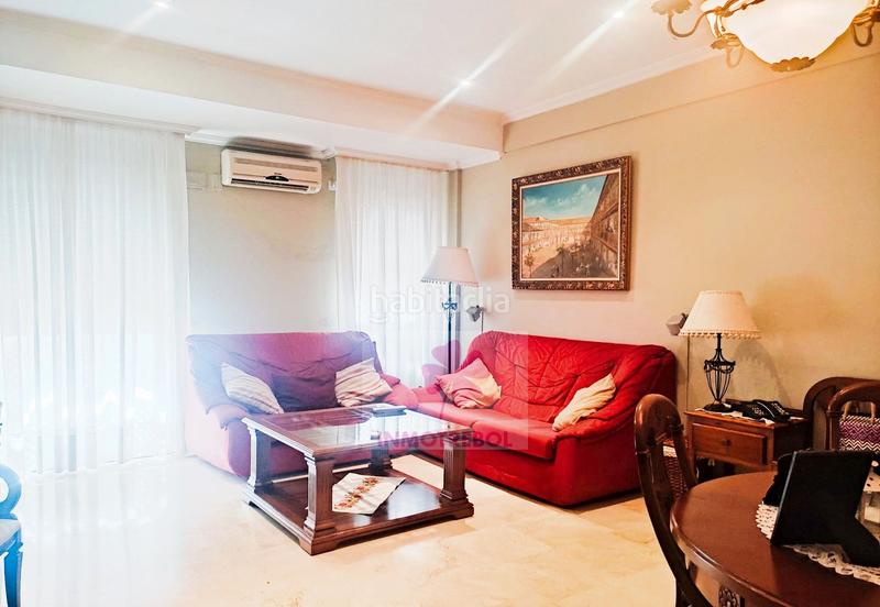 Foto c8661bd7-59b2-4898-bca8-000f84b87efb. Piso magnifica vivienda en urbanización privada este en Sevilla