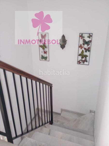 Foto 5952c14b-c7fd-41d5-966f-10c8ba39fde9. Casa adossada a colores - entreparques Sevilla