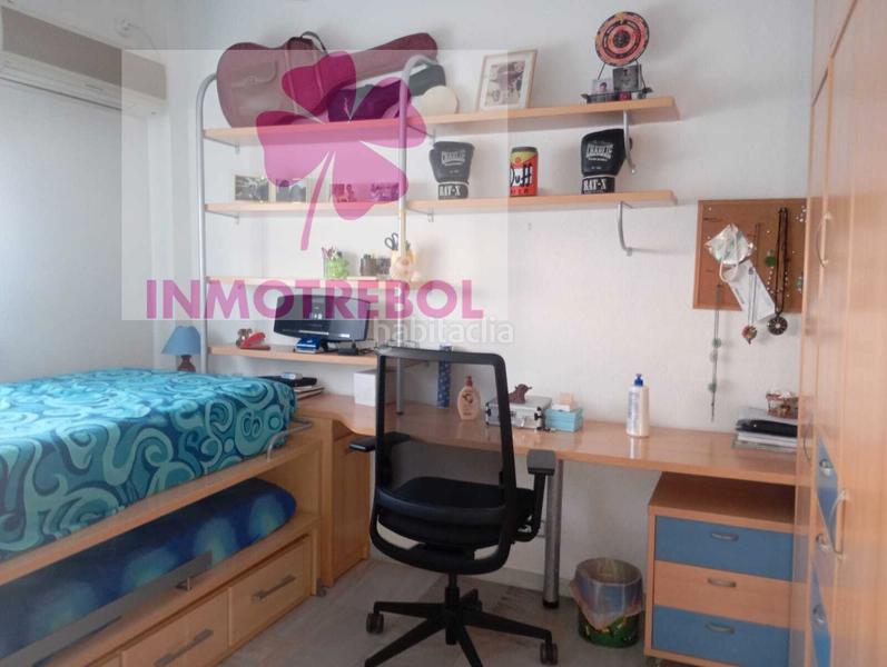 Foto 5e408ac2-09a3-4eae-87d5-8ca1c4f84116. Casa adossada a colores - entreparques Sevilla